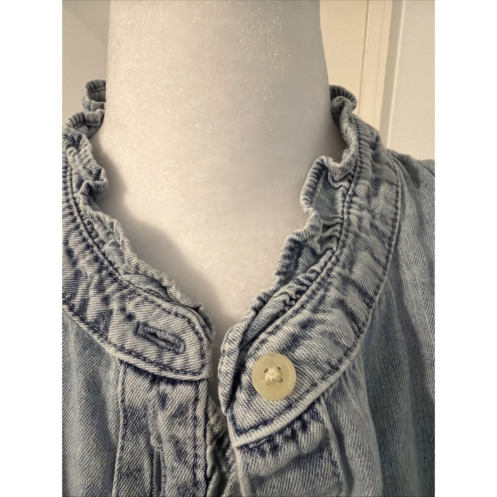 EUC  Gap Puff Sleeve Denim Shirt Ruffle Trim Sz XL Cotton FADED BLUE Button - Picture 5 of 10